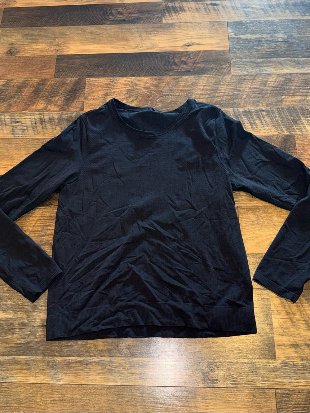 Athleta Black Long-Sleeve Crewneck Top